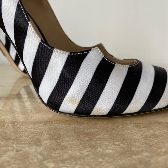 Paul Andrew Striped Heels - Picture 5 of 5